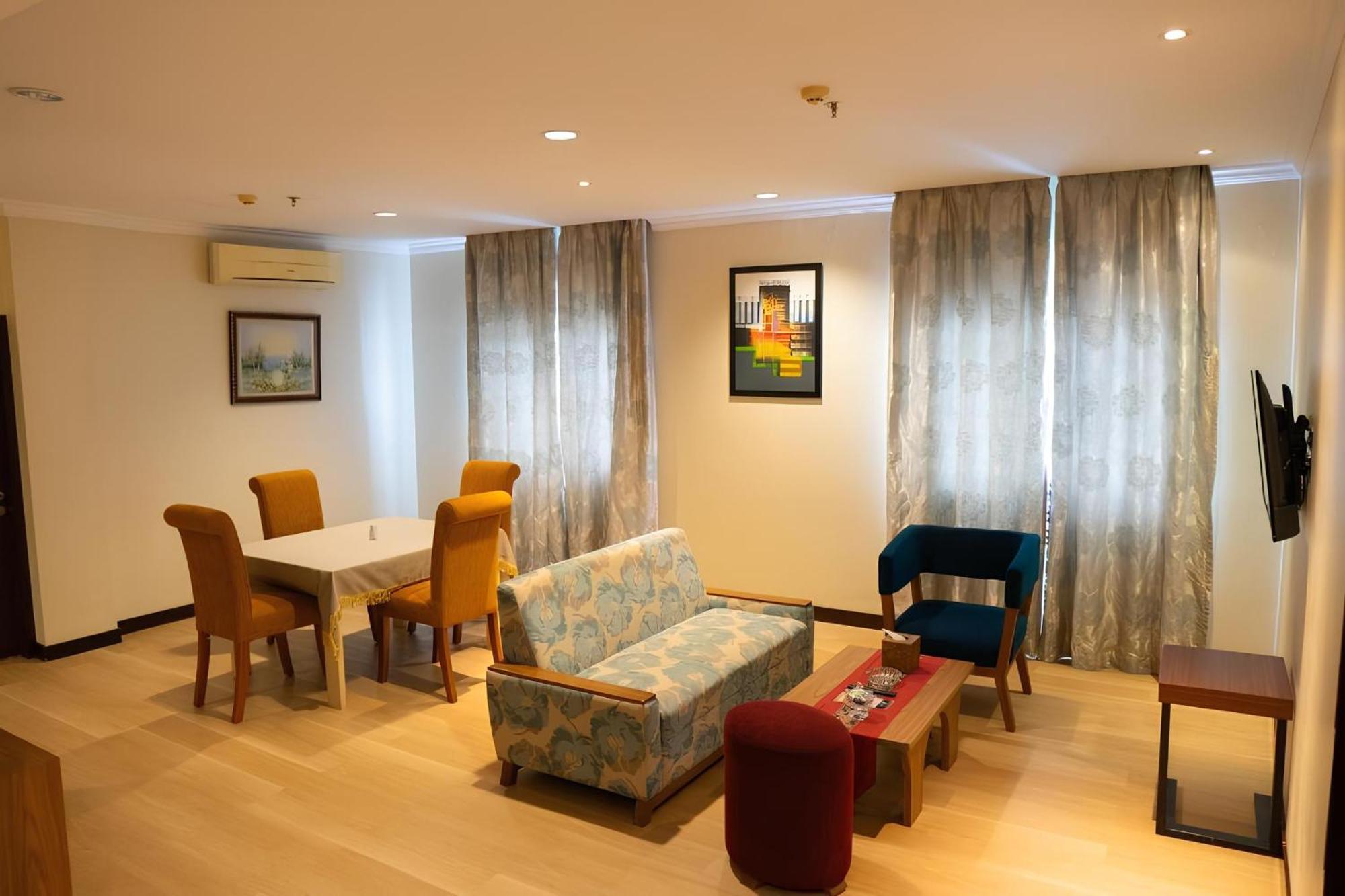 Brits Hotel 판칼란분 외부 사진
