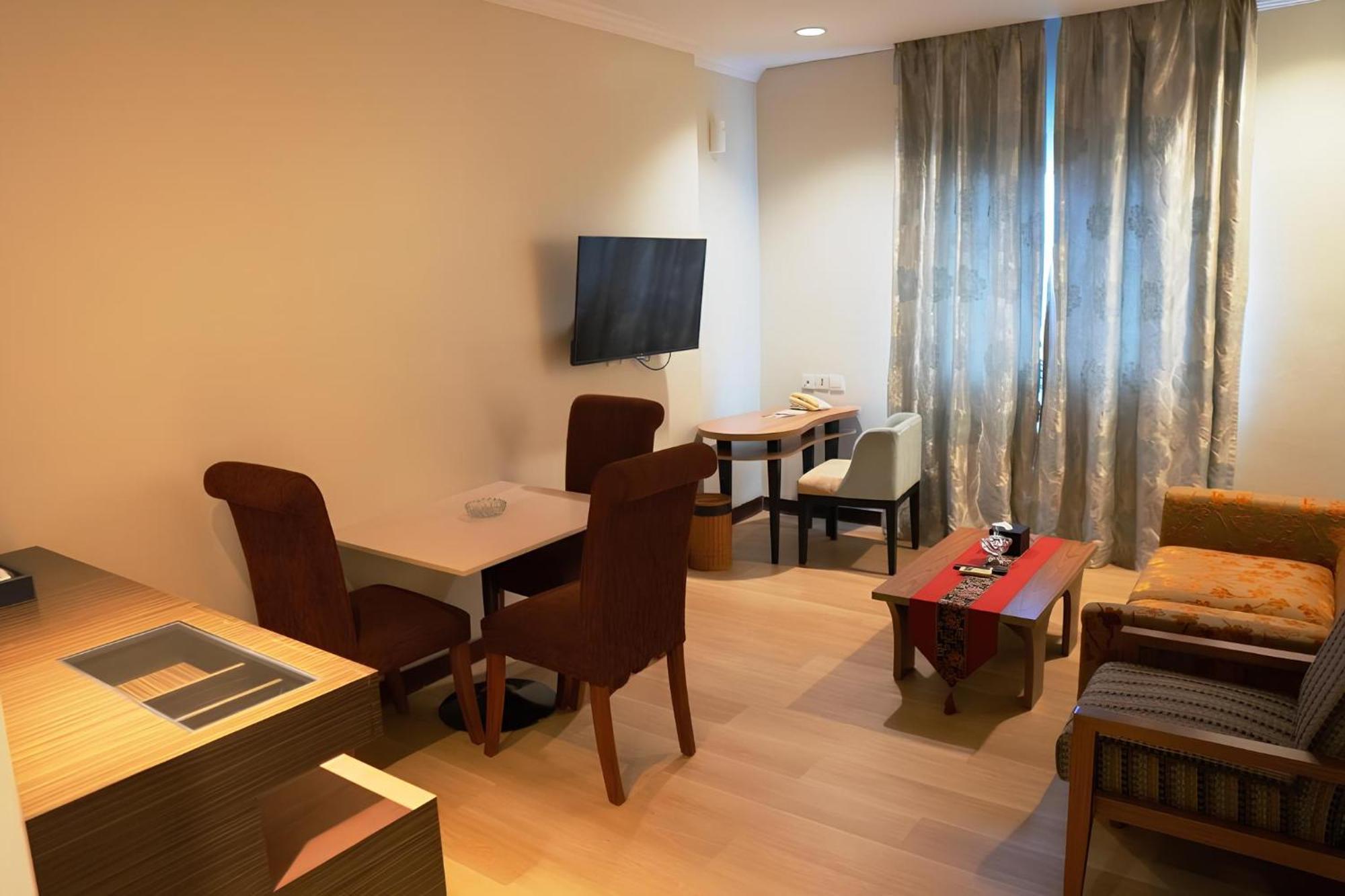 Brits Hotel 판칼란분 외부 사진